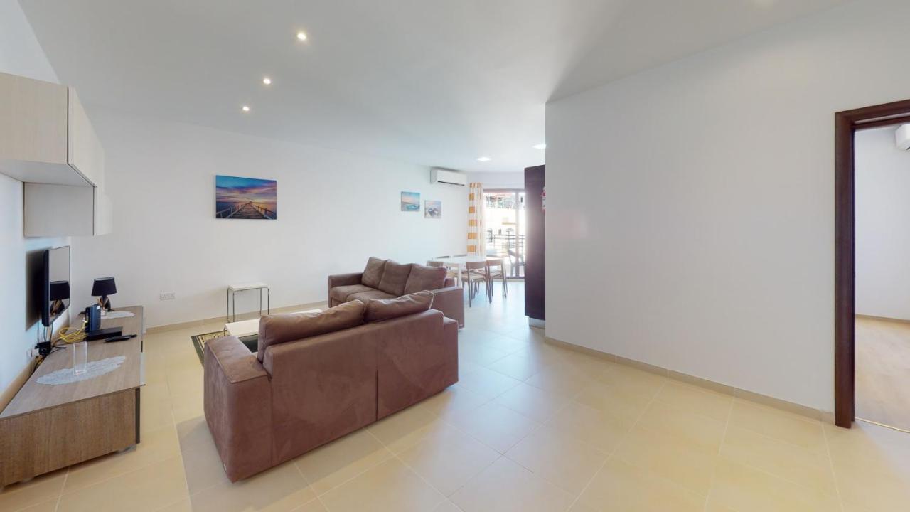 Spacious 2 Bedroom Apartment In Sliema Zewnętrze zdjęcie