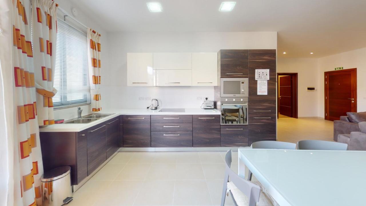 Spacious 2 Bedroom Apartment In Sliema Zewnętrze zdjęcie